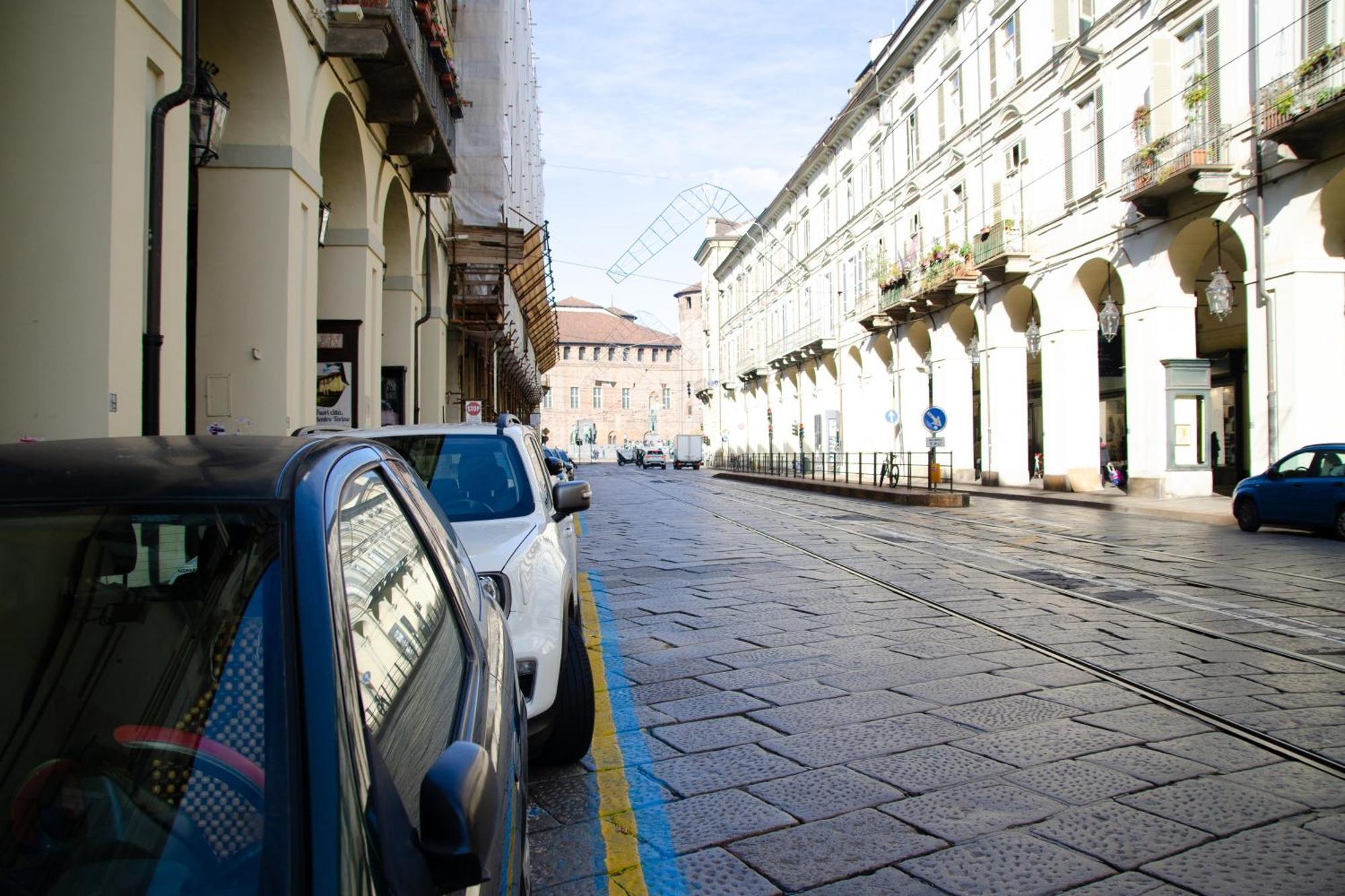 Apartment Centralissimo, La Passeggiata By Happyhostorino